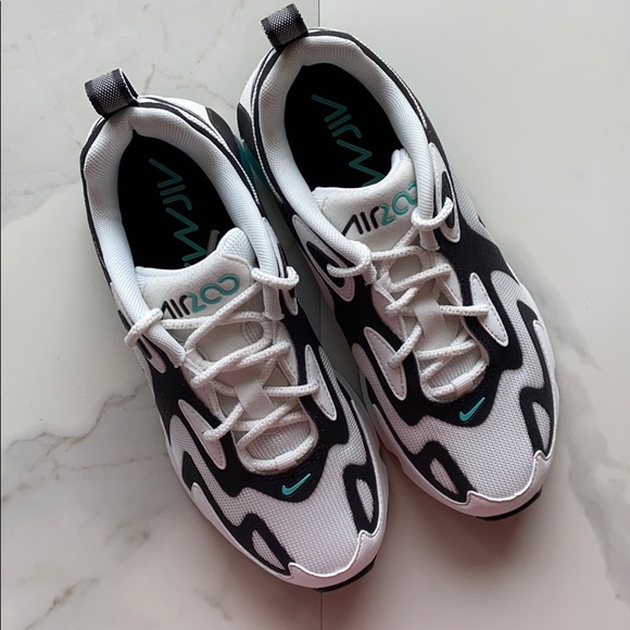 nwt nike air max 200